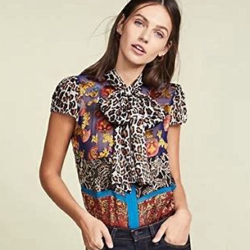 Alice and Olivia Jeannie leopard brocade mixed pattern bow blouse M